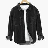 Men's denim shirt with button closure and chest pocket
