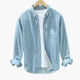 Men's denim shirt with button closure and chest pocket