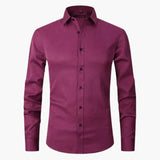 Men's shirt with classic collar and button closure