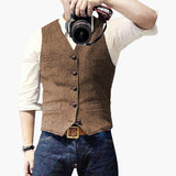 Men's vest with button closure