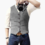 Men's vest with button closure