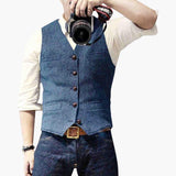 Men's vest with button closure