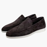 Slip-on men's moccasins with suede upper and white sole
