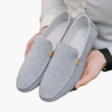 Men's slip-on moccasins with textured surface