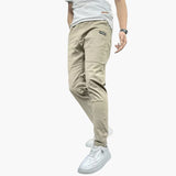 Men's cargo pants with elastic waistband and multiple pockets