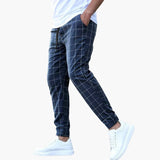 Men's checkered jogging pants with elastic waistband and side pockets