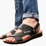 Men's sandals with adjustable straps and ergonomic design