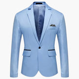 Men's jacket with notched lapel and flap pockets